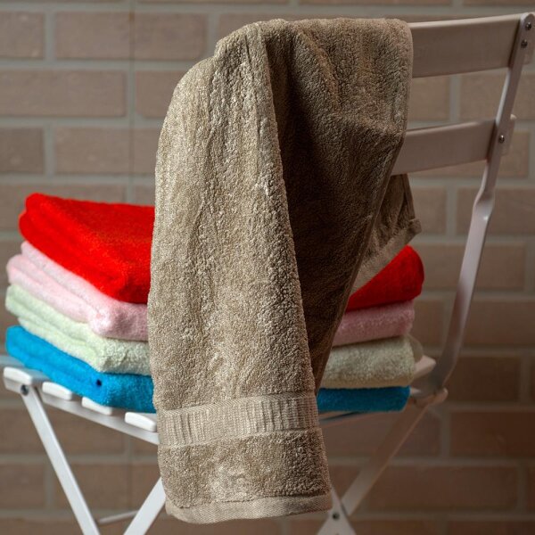 Moderenes Handtuch aus Bambus in der Farbe Khaki